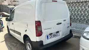 Peugeot Partenaire 2017 Blanc