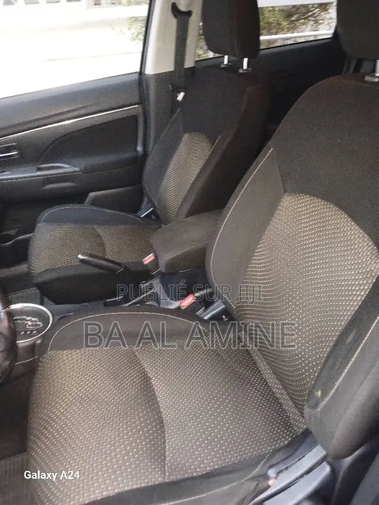 Mitsubishi RVR 2016 Noir