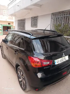 Mitsubishi RVR 2016 Noir