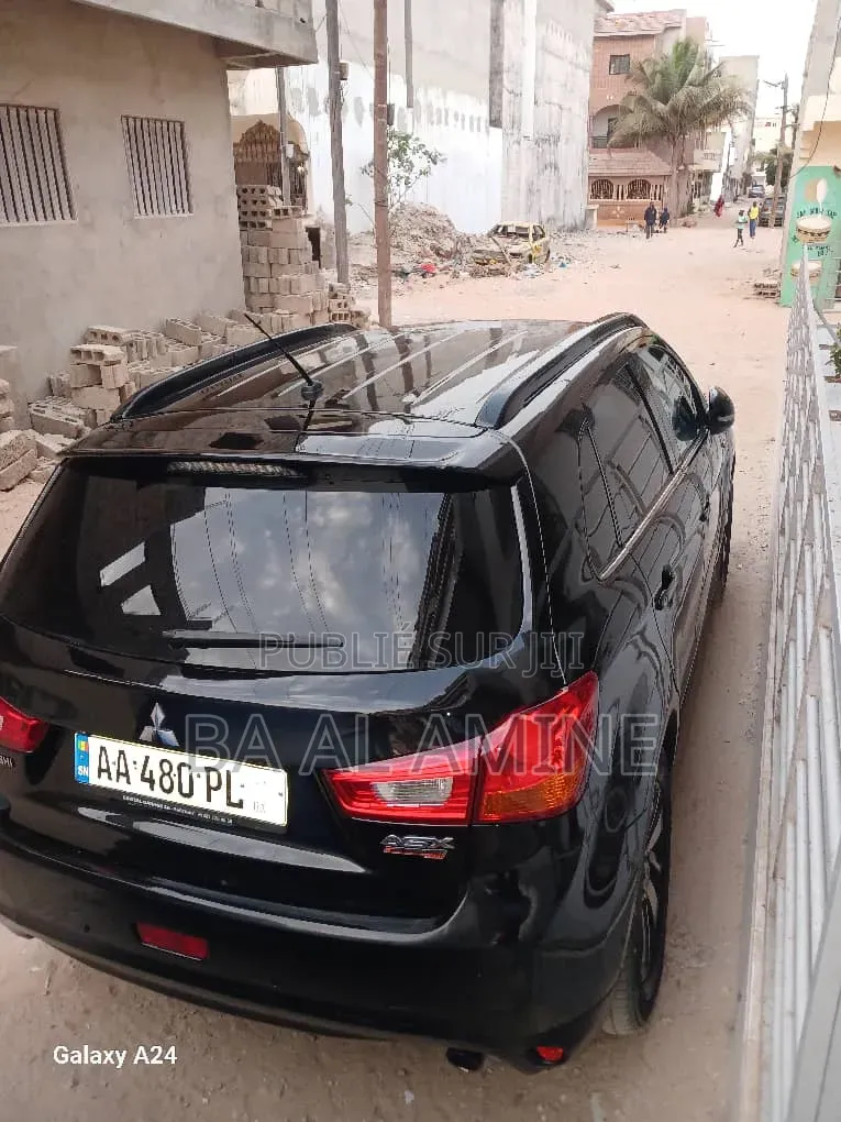 Mitsubishi RVR 2016 Noir