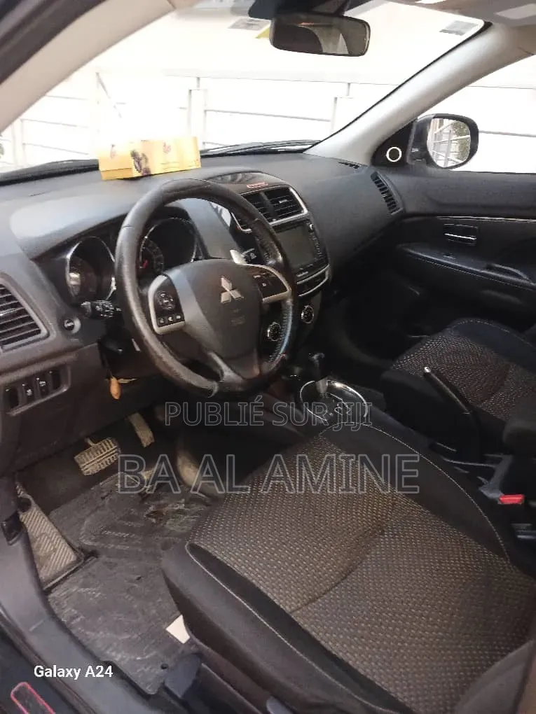 Mitsubishi RVR 2016 Noir