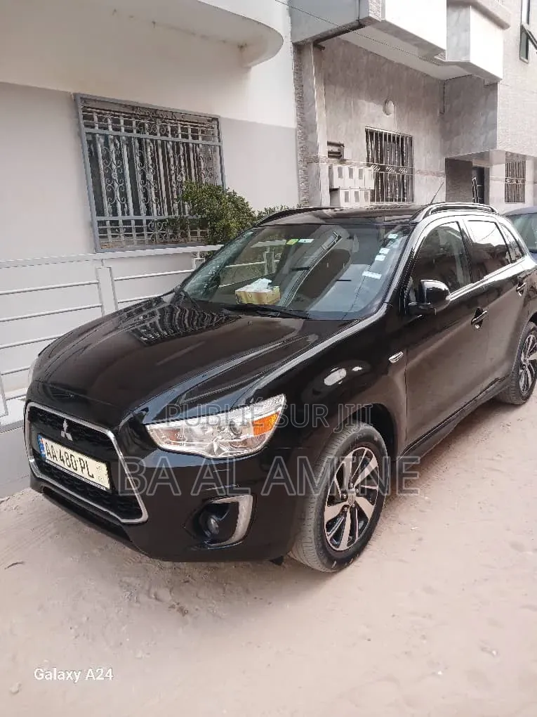 Mitsubishi RVR 2016 Noir