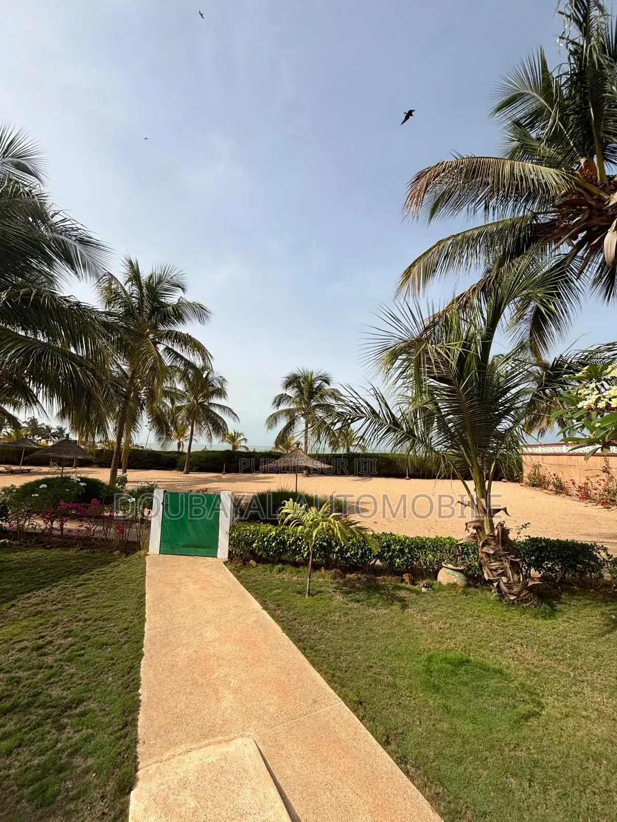Meublé 4chbre Villa dans Mbur Saly, Thiès Sud à Vendre