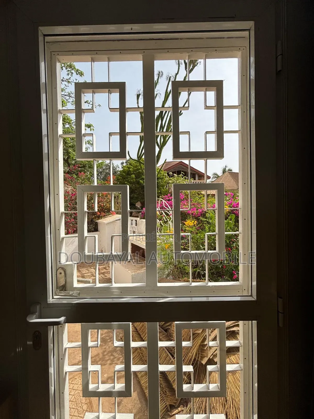 Meublé 4chbre Villa dans Mbur Saly, Thiès Sud à Vendre