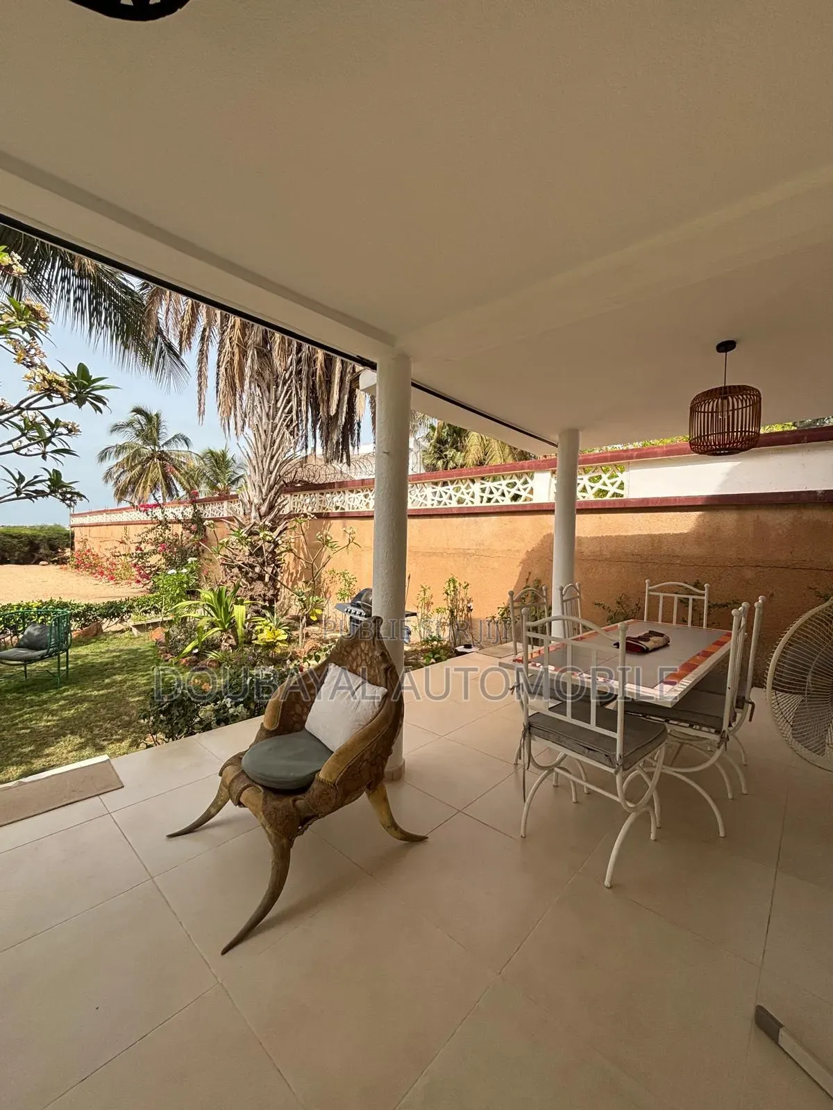 Meublé 4chbre Villa dans Mbur Saly, Thiès Sud à Vendre
