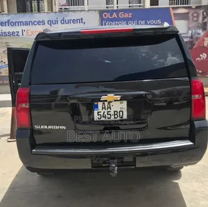 Chevrolet Suburban 2017 Noir