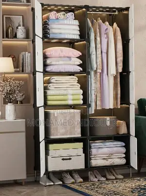 Armoire De Rangement 2 Battants Avec Portes Et Pieds en Plastique