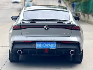 Changan UNI-V 2022 Gris