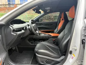 Changan UNI-V 2022 Gris
