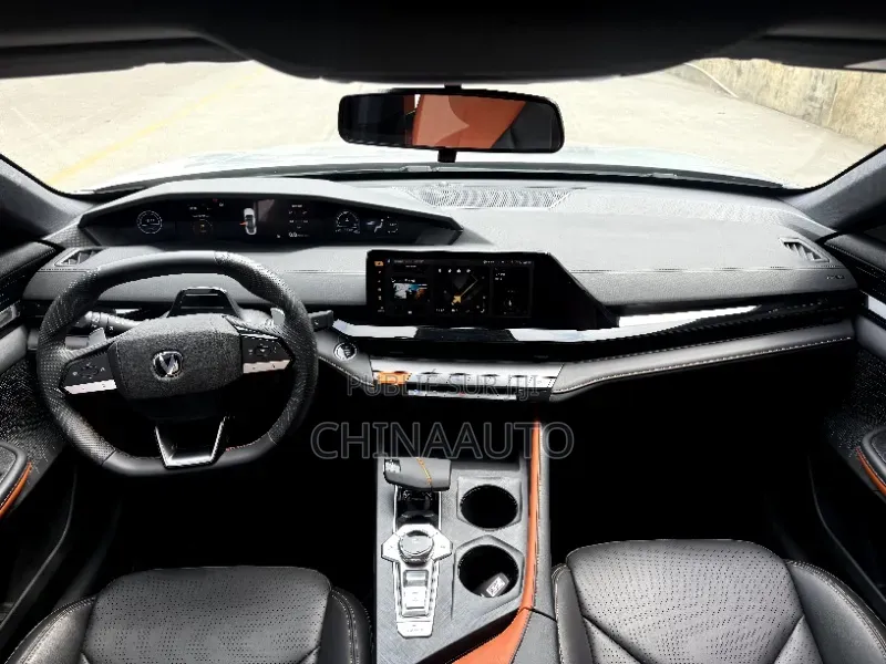 Changan UNI-V 2022 Gris