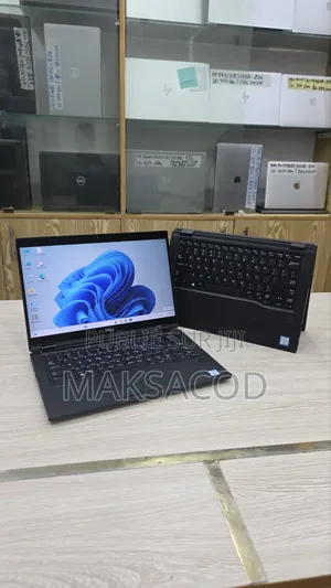 Ordinateur portable Dell Latitude 7389 16GB Intel Core i7 SSD 256GB