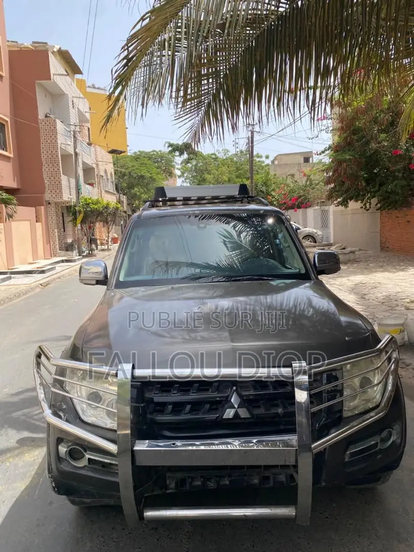 Mitsubishi RVR 2.0 2012 Gris