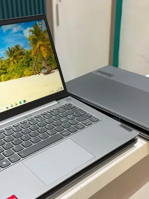 Nouveau Lenovo ThinkBook 13 16GB AMD Ryzen 3 SSD 256GB