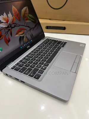 Nouveau Dell Latitude 5310 16GB Intel Core i7 SSD 512GB