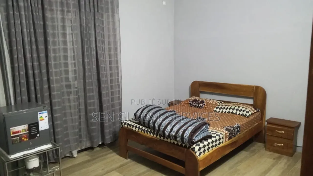 Chambre Meublée À Louer