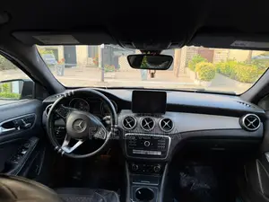Mercedes-Benz GLA 250 2018 Noir