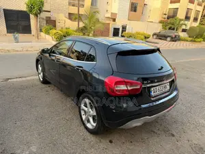 Mercedes-Benz GLA 250 2018 Noir