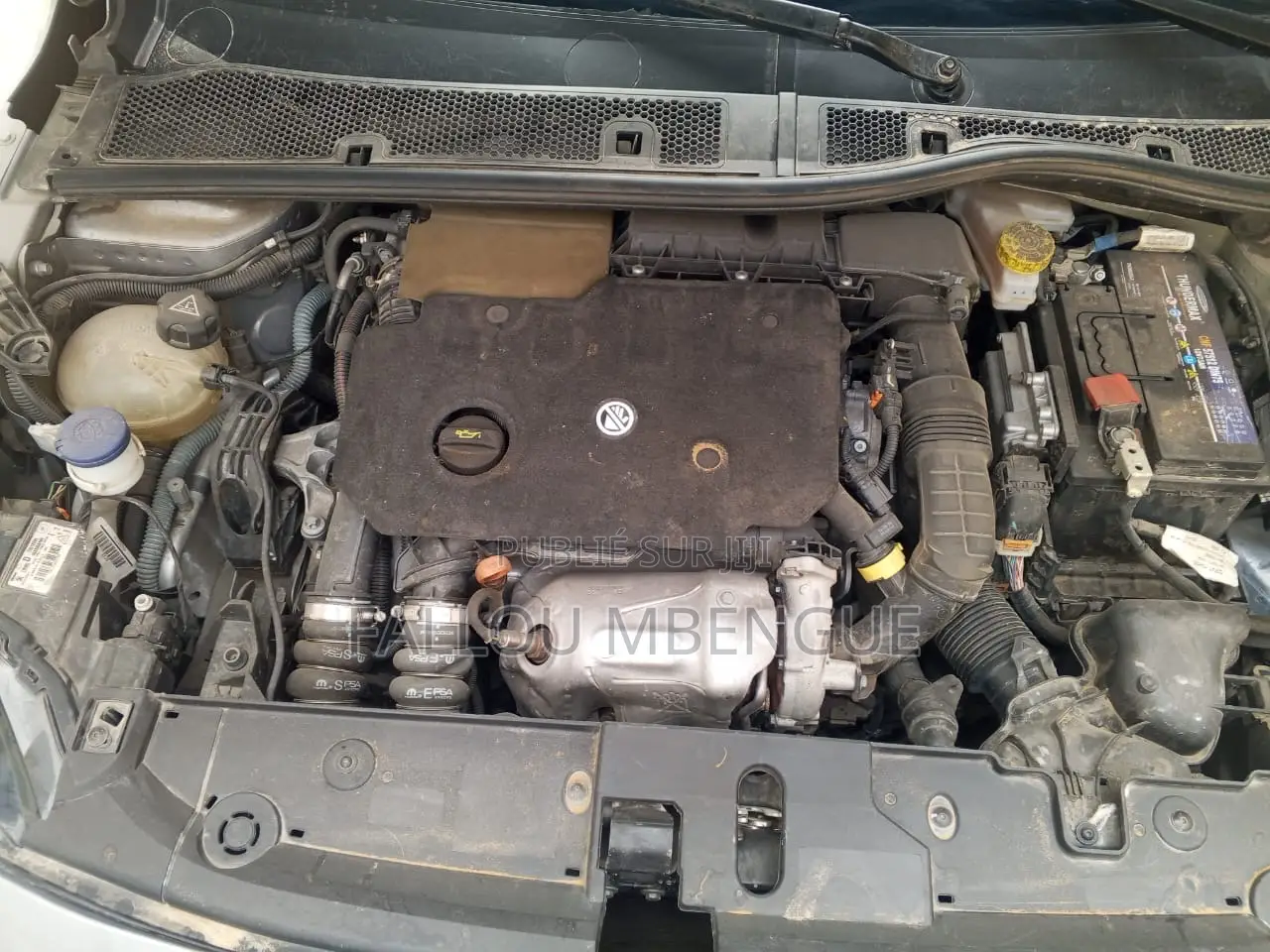 Peugeot 208 2022 Gris