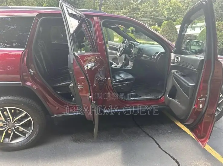 Jeep Grand Cherokee 2019 Rouge