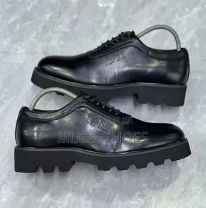 Chaussures De Ville Marque Boss