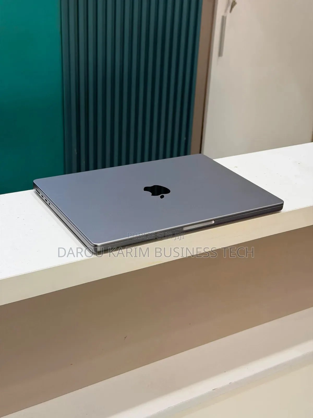 Nouveau Apple MacBook Pro 2021 M1 Max 32GB Apple M1 Max SSD 1T