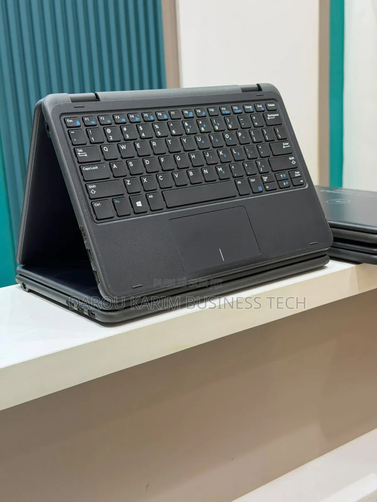 Nouveau Dell Latitude 3189 8GB Intel Celeron SSD 128GB