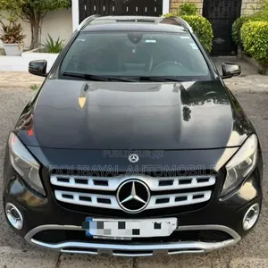 Mercedes-Benz GLA 250 2018 Autre