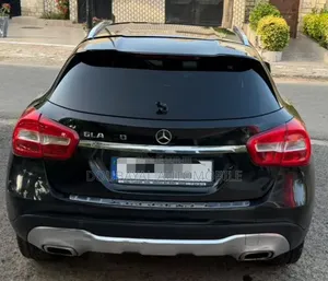 Mercedes-Benz GLA 250 2018 Autre