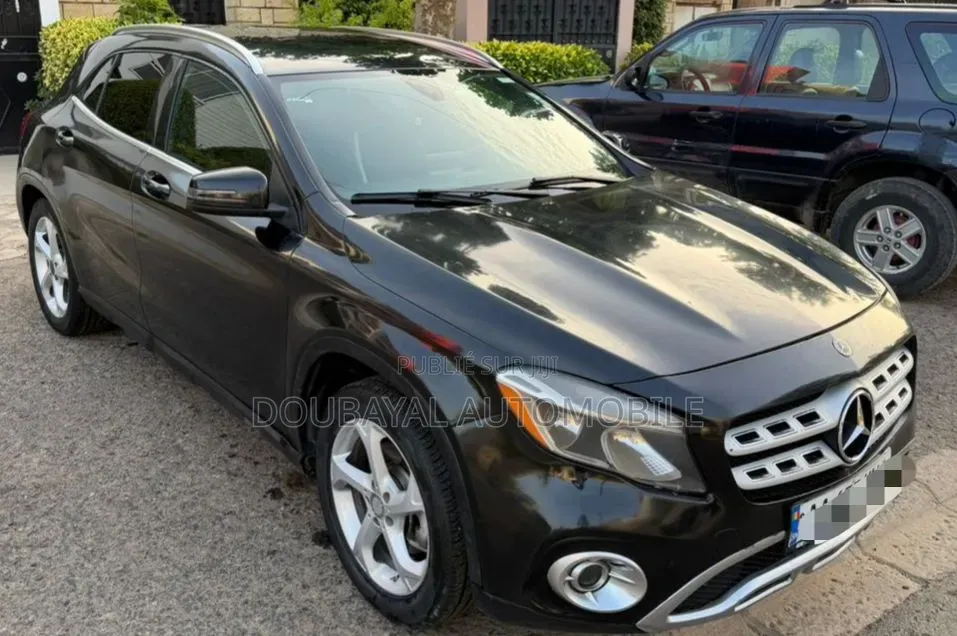 Mercedes-Benz GLA 250 2018 Autre