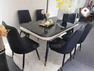 Table À Manger