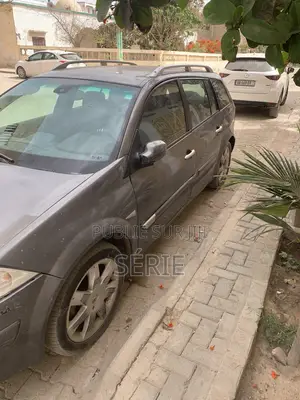 Renault Megane 1.6 Expression 2008 Gris