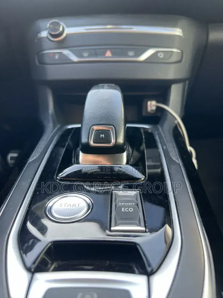 Peugeot 308 2018 Bleu