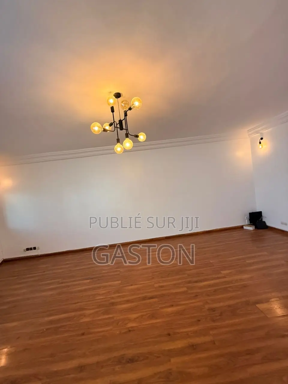 3chbre Appartement dans Katos Immo, Grand Yoff à Vendre