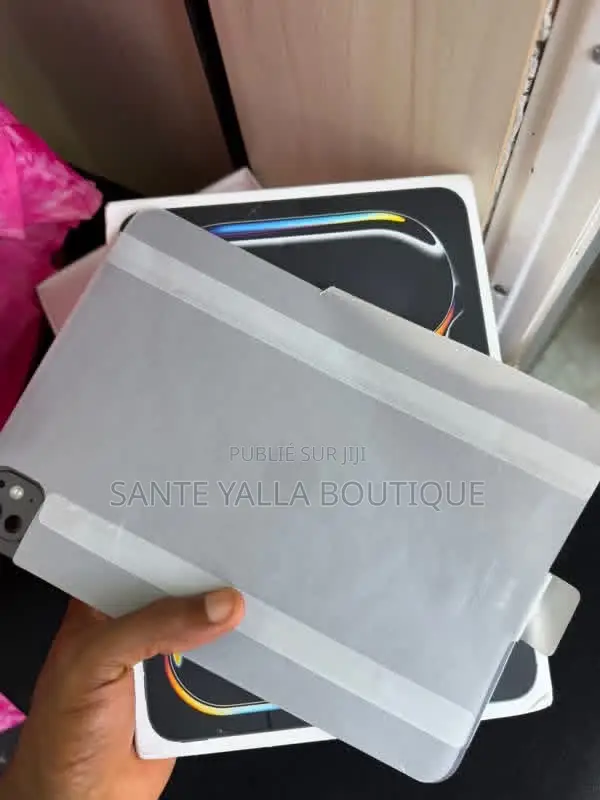 Nouveau Apple iPad Air 11 (2024) 1 TB Noir