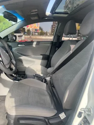 Hyundai Accent 2016 Blanc