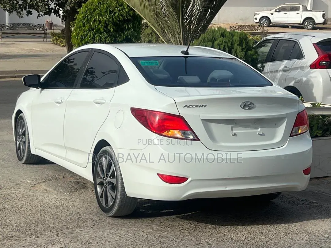 Hyundai Accent 2016 Blanc