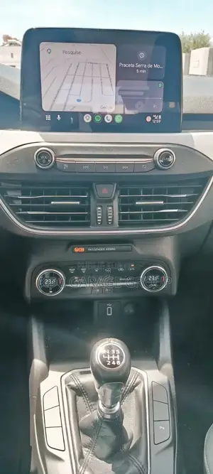 Ford Focus 2019 Gris