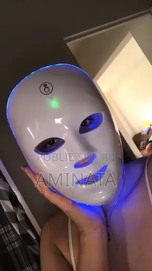 Masque Led Pour Enlever Tout Types D’Imperfections