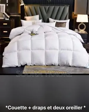 Vente Accessoire De Maison,Draps Et Rideaux Très Classe.