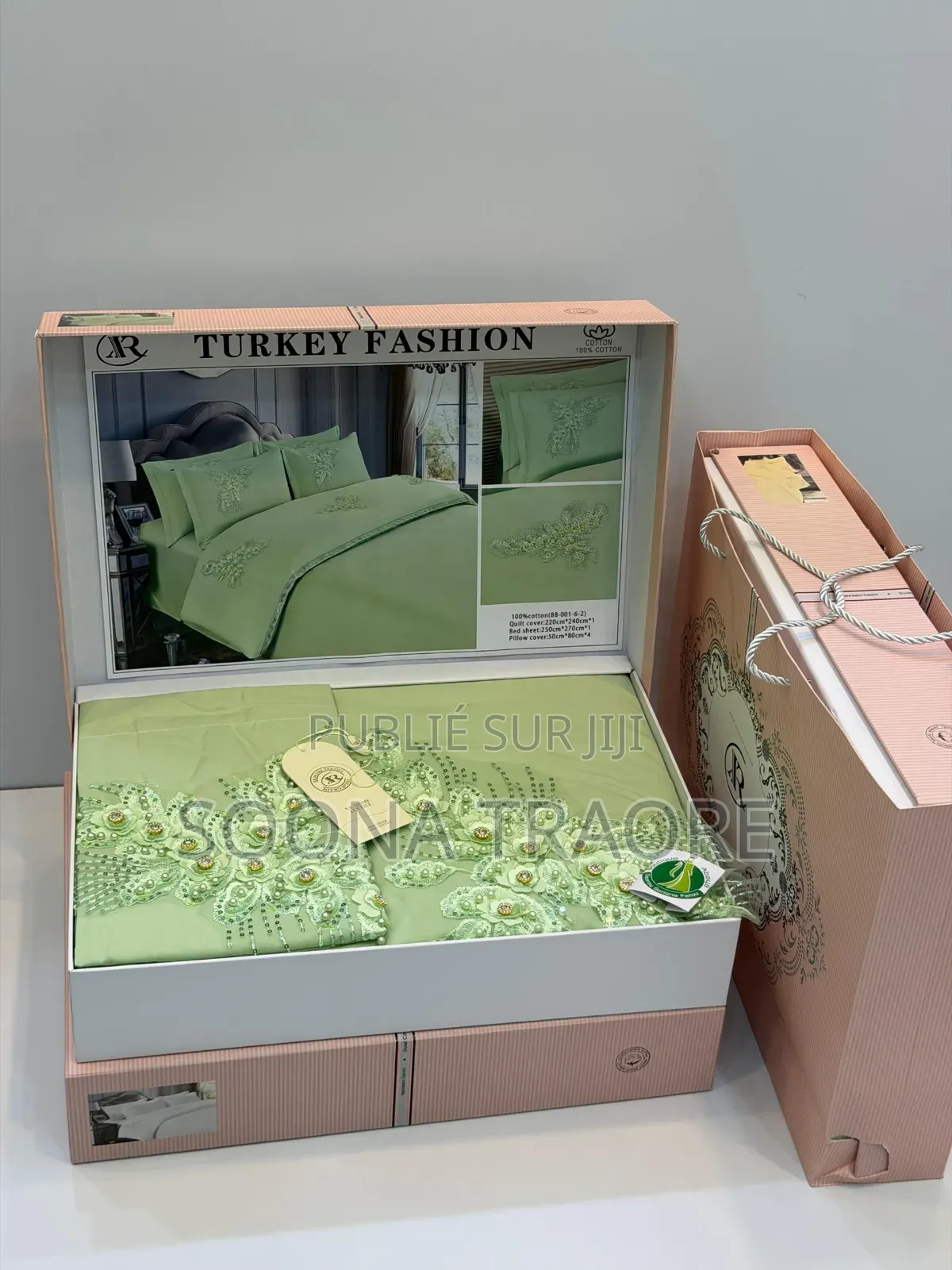 Vente Accessoire De Maison,Draps Et Rideaux Très Classe.