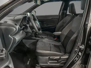 Nouveau Toyota Yaris Cross 2024 Gris