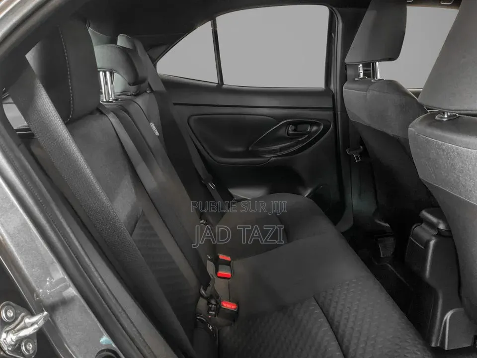 Nouveau Toyota Yaris Cross 2024 Gris