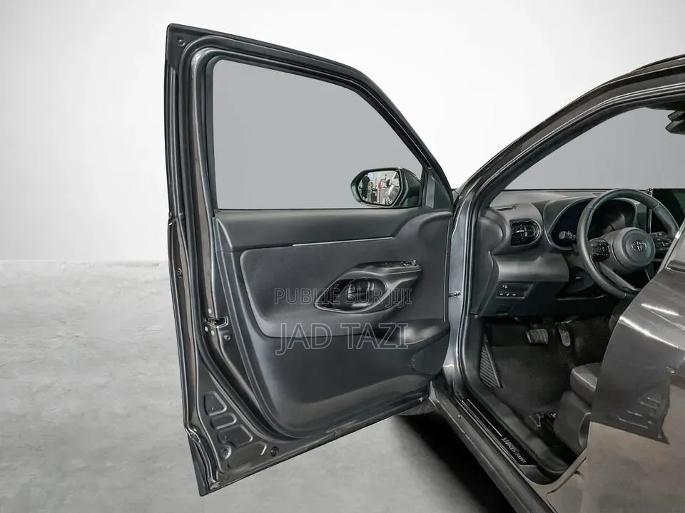 Nouveau Toyota Yaris Cross 2024 Gris