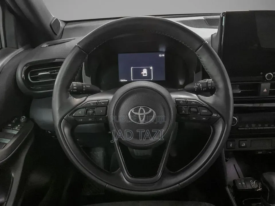 Nouveau Toyota Yaris Cross 2024 Gris