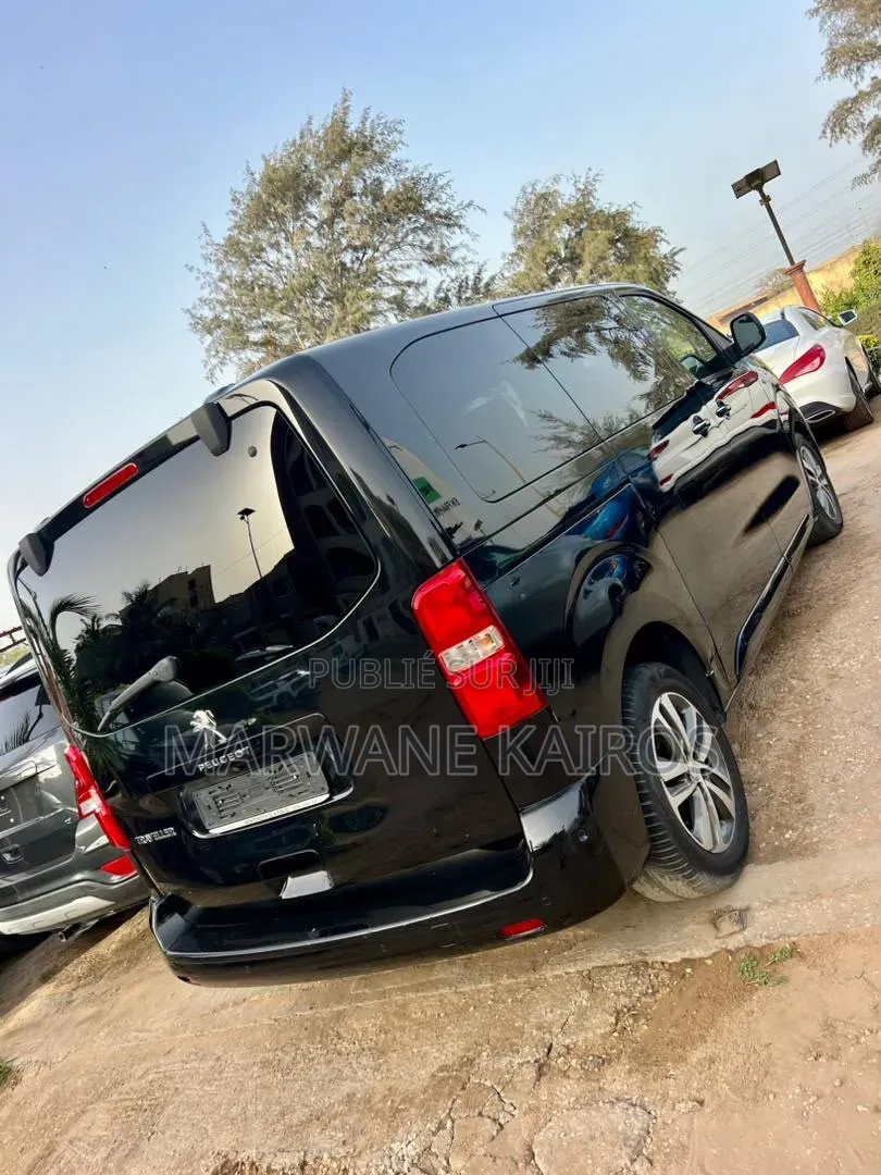 Peugeot Partenaire 2017 Noir