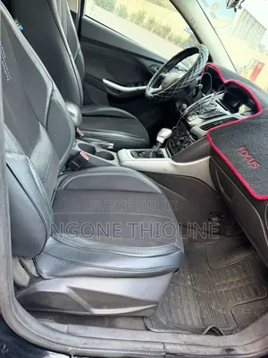 Ford Focus 2012 Noir