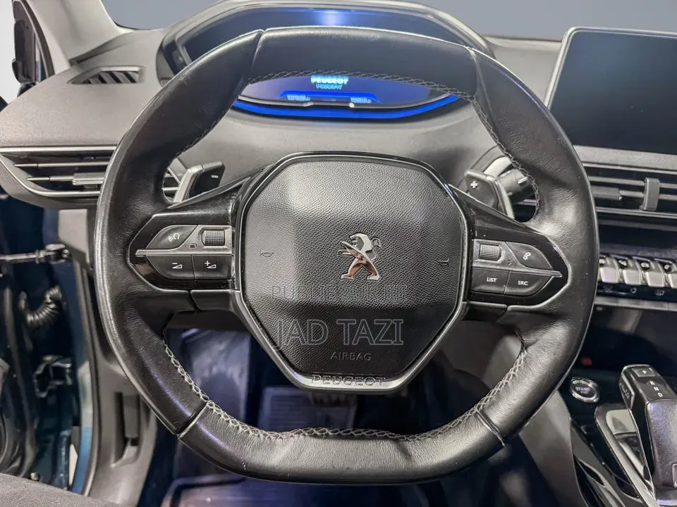 Peugeot 5008 2018 Vert