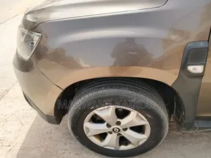 Renault Duster 2022 Beige