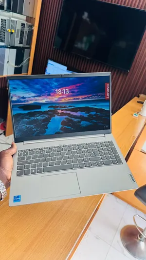 Nouveau Lenovo ThinkBook 15 16GB Intel Core i7 SSD 1T