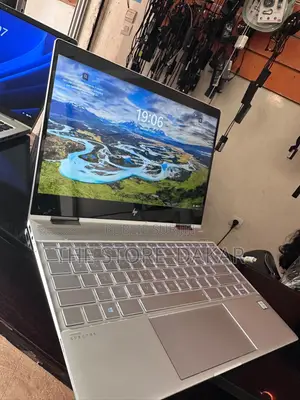 Nouveau HP Spectre X360 16GB Intel Core i7 SSD 256GB